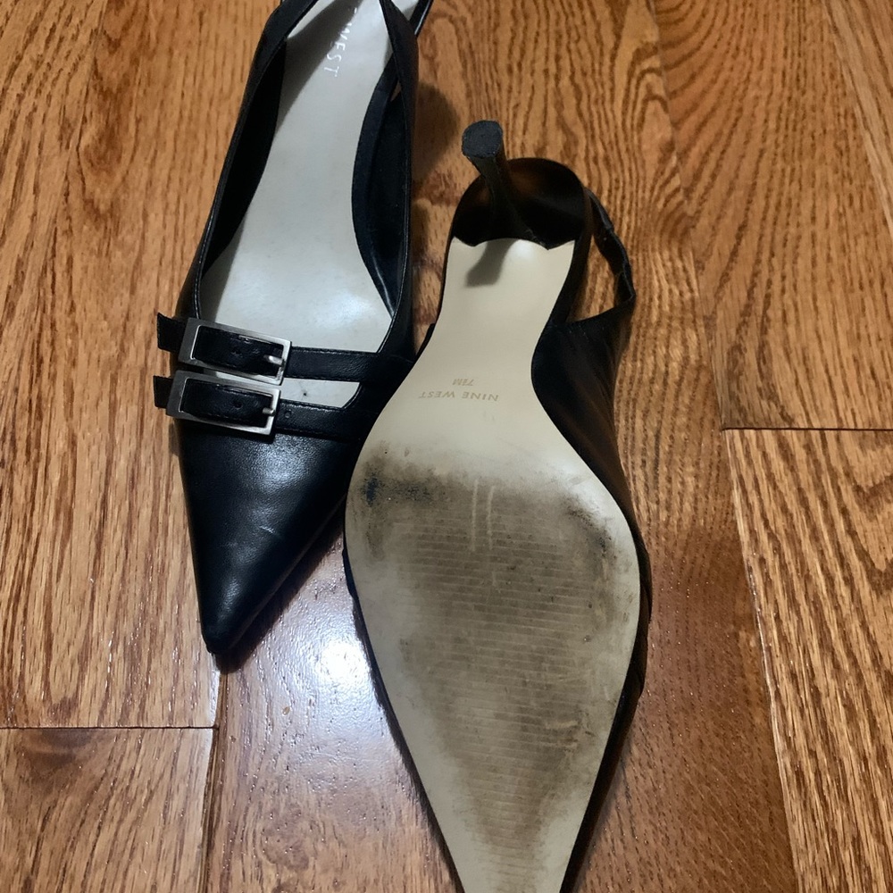 Sandals - Picture 3 of 4